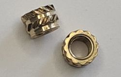 Knurled heat set brass nuts